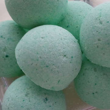 14 bath bombs 1 oz each (Rosemary Mint) gift bag bath fizzies, great for dry skin, shea, cocoa, 7 ultra rich oils