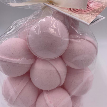 14 bath bombs in 1000 Kisses type fragrance, gift bag bath fizzies, great for dry skin with shea, cocoa, 7 ultra rich oils